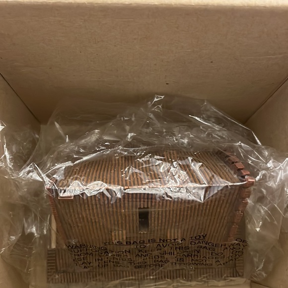 Charity Box, Meral Of Prague Shul - Picture 5 of 5